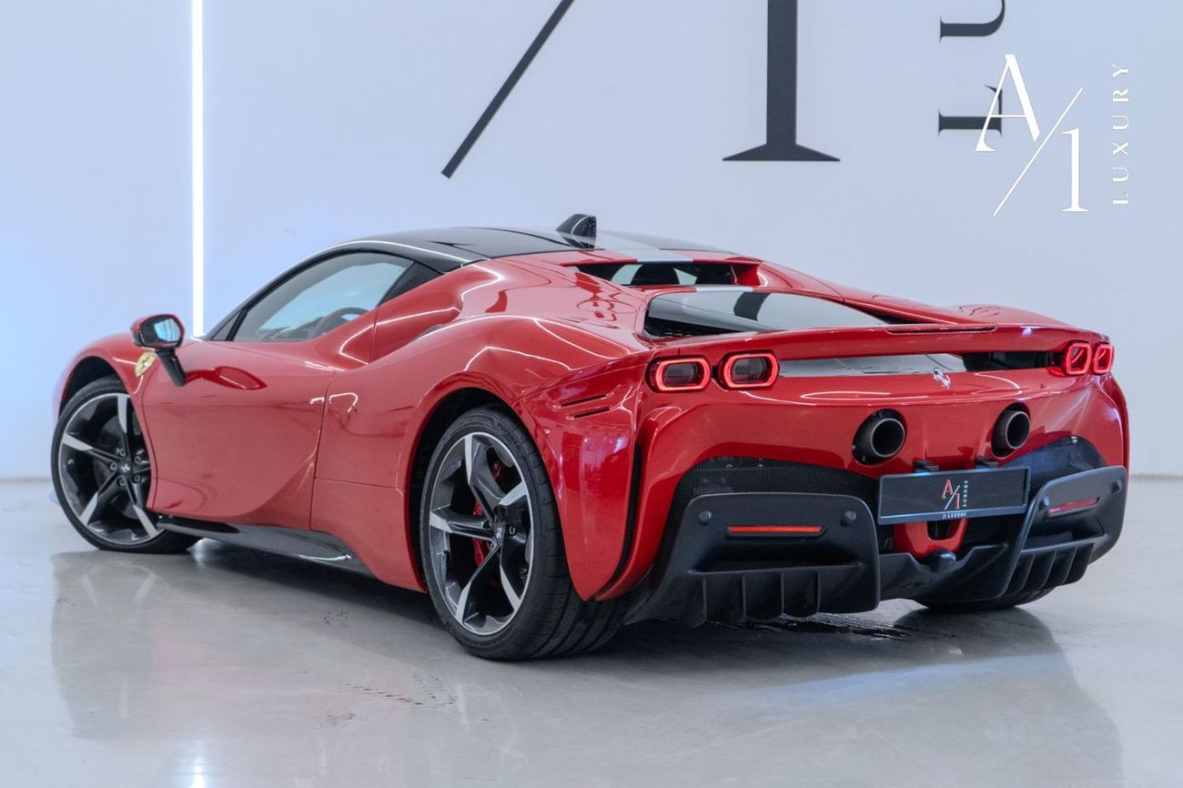 فيراري SF90 ستراديل 2021 Ferrari SF90 Stradale, Carbon Fiber Package, Full Ferrari Service History, GCC