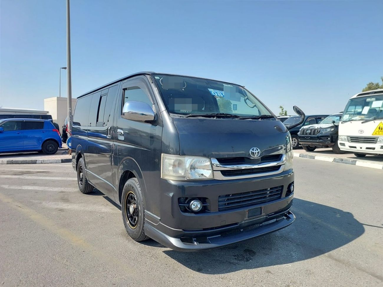 تويوتا هاياس (RAMADAN OFFER) TOYOTA HIACE VAN RHD 2005 MODEL 2.0 L PETROL AUTOMATIC(PM26783)