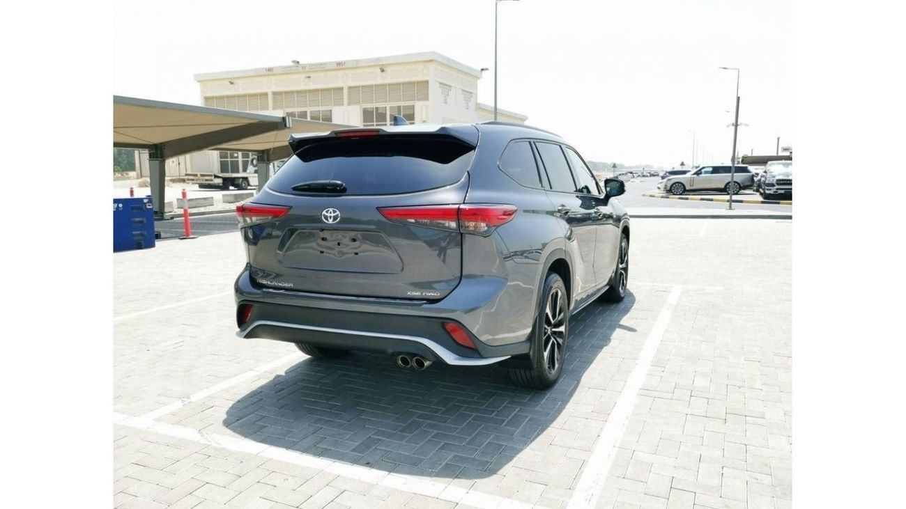 Toyota Highlander Toyota Highlander XSE - 2021 - Grey