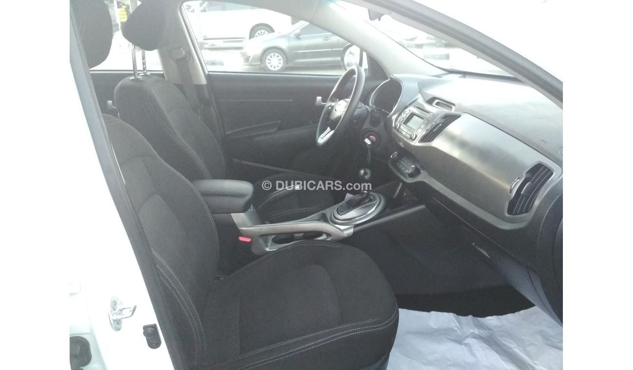 Kia Sportage WHITE 2016 GCC NO PAIN NO ACCIDENT PERFECT