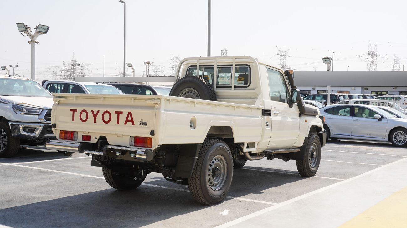 Toyota Land Cruiser Pick Up