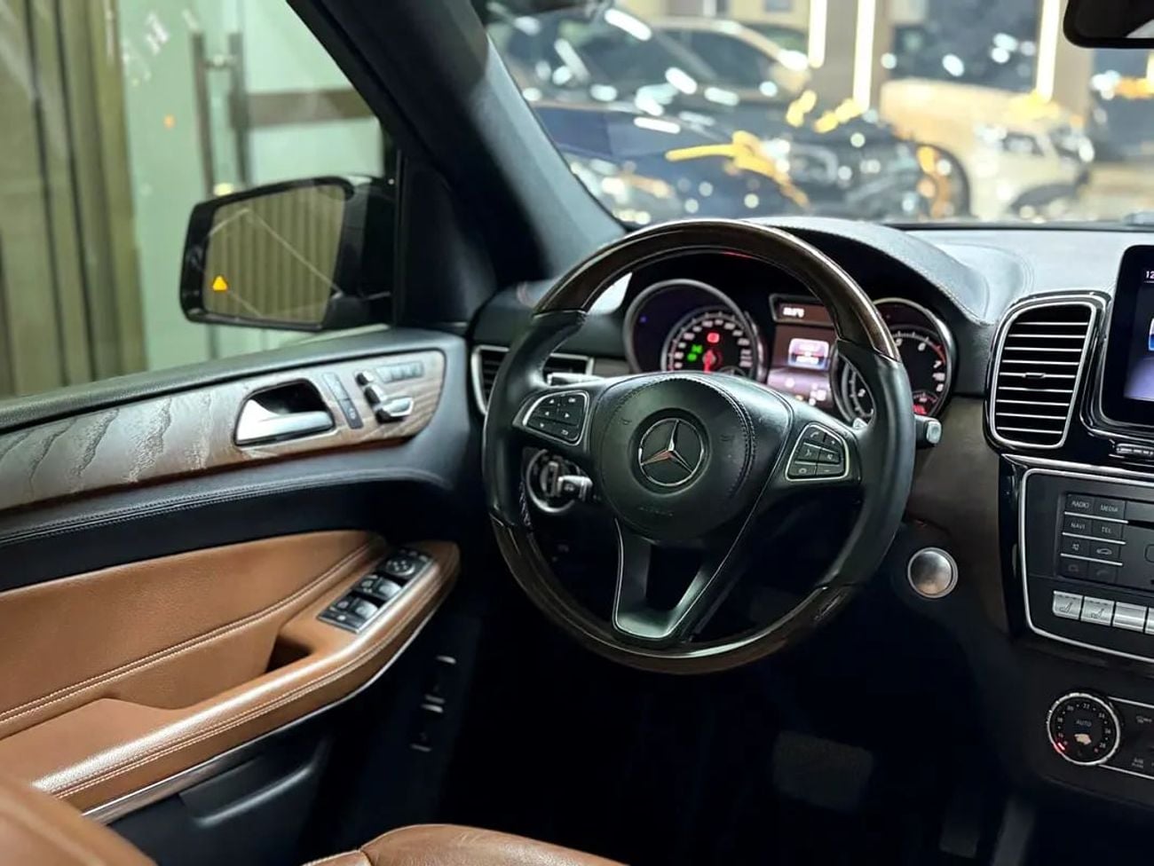 Mercedes-Benz GLS 500 1,914 P.MP | GLS 500 | 4.7L V8 | , GCC Specs