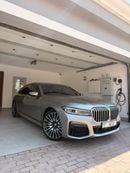 بي أم دبليو 750Li إكس درايف إم سبورت FULL WARRANTY + SERVICE PACKAGE UNTIL Nov'2027