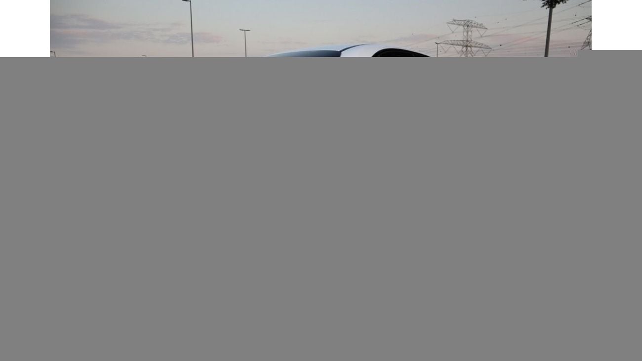 Mercedes-Benz E300 E300  Electric and patrol