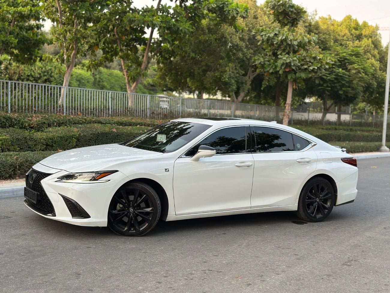لكزس ES 350 F SPORT