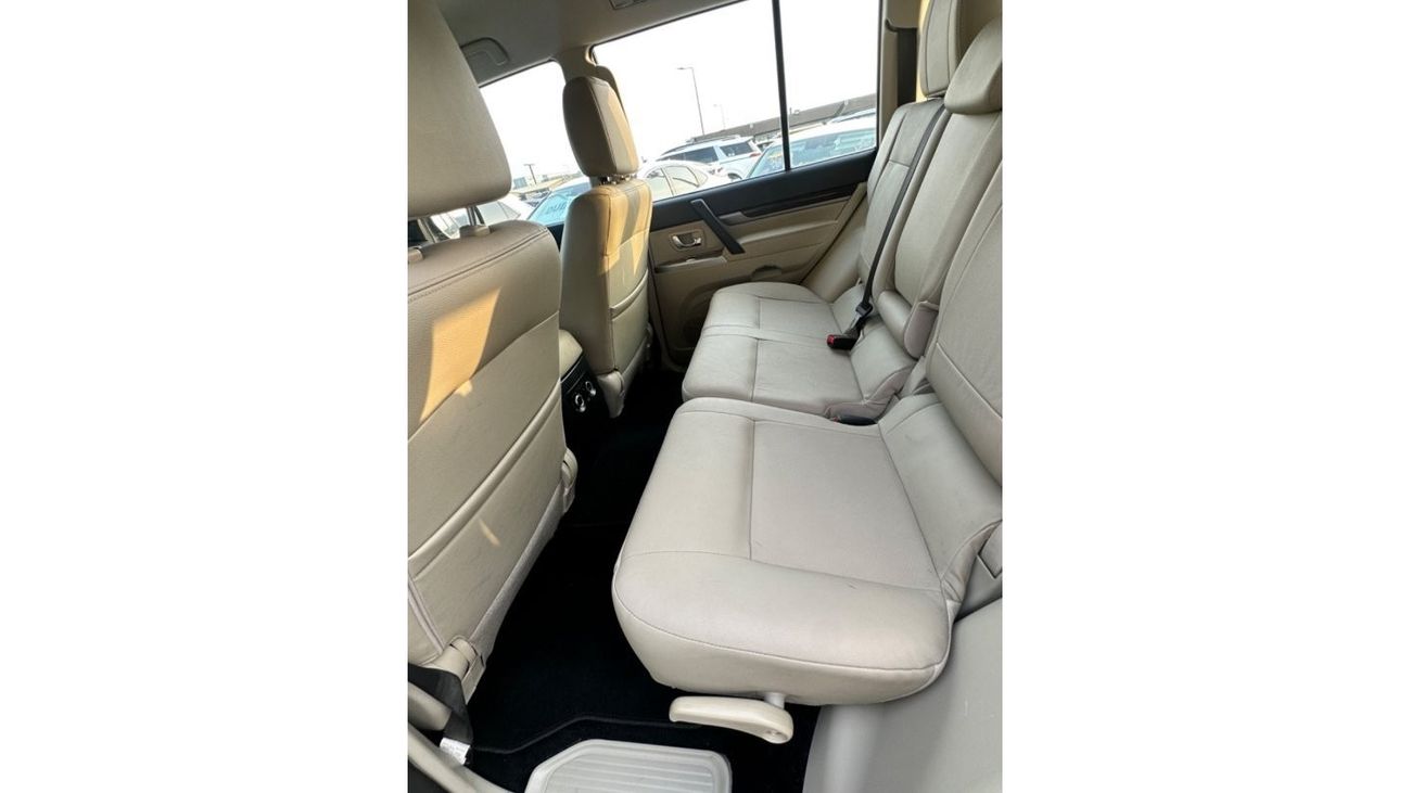 Mitsubishi Pajero GLS Highline Top باجيرو GCC2017