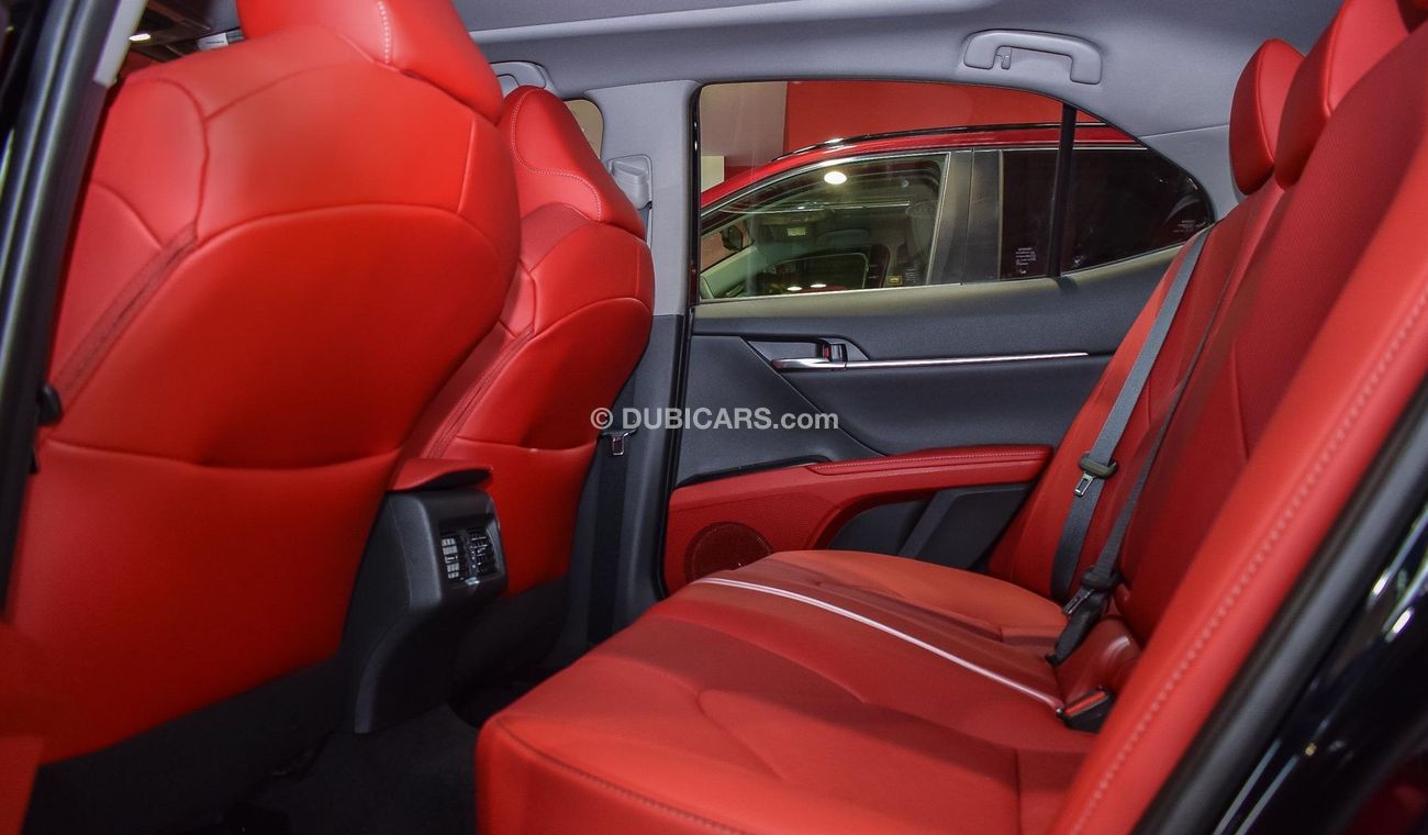 تويوتا كامري XSE