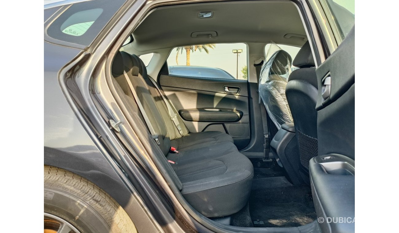 كيا أوبتيما V4 / 2.4L /  LEATHER SEATS / LOW MILEAGE(LOT # 8455)