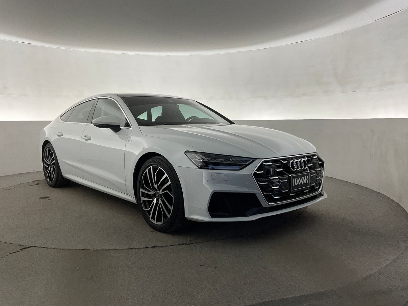 أودي A7 45 TFSI S-Line | National Day Celebration | شامل الضمان | 0 ﺪﻔﻋﺓ ﺃﻮﻟﻯ