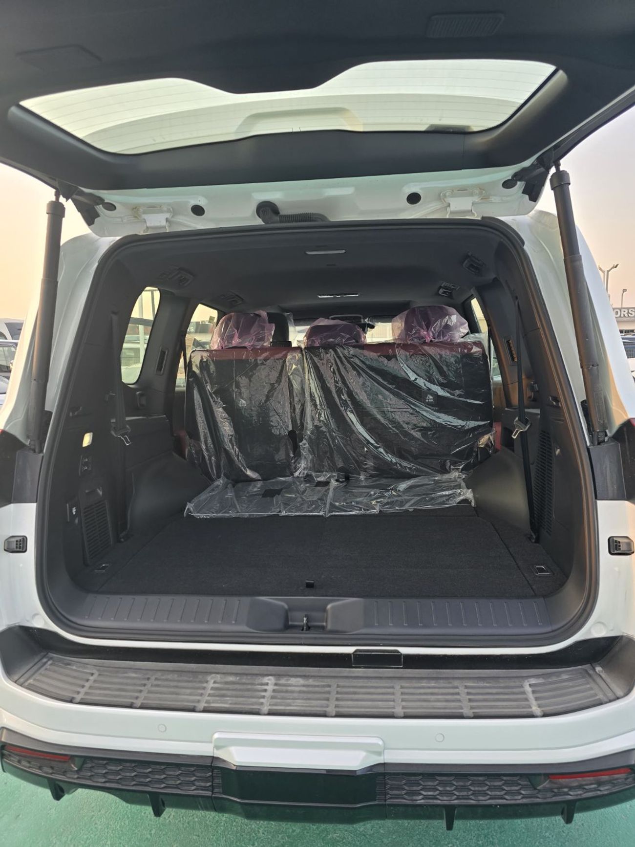 تويوتا لاند كروزر TOYOTA LANDCRUISER VXR 3.5L TURBO 2026 MODEL