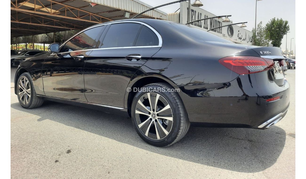 Mercedes-Benz E300 Premium Mercedes e300e 2021 full option