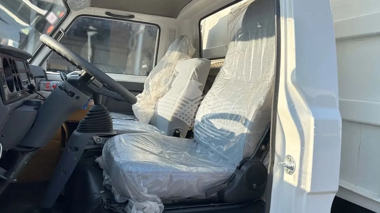 SML Isuzu Samrat T3500 Tiper SML ISUZU Samrat T3500 Tipper 3.5L 4x2 LHD Diesel MT