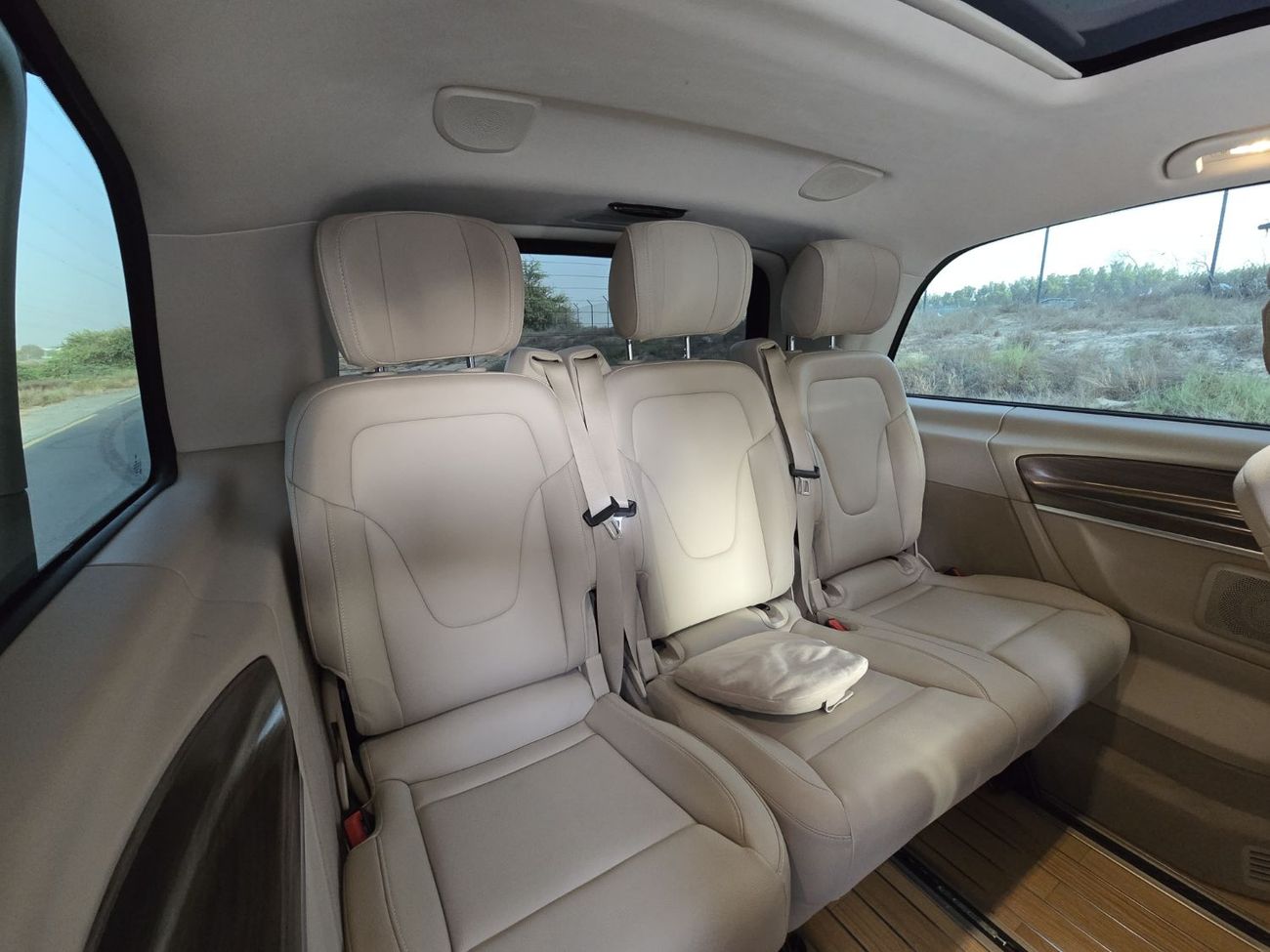 Mercedes-Benz V 250 Std 2.1L MERCEDES V-250 FULL OPITION // PERFECT CONDITION // VIP SEATS // SUNROOF