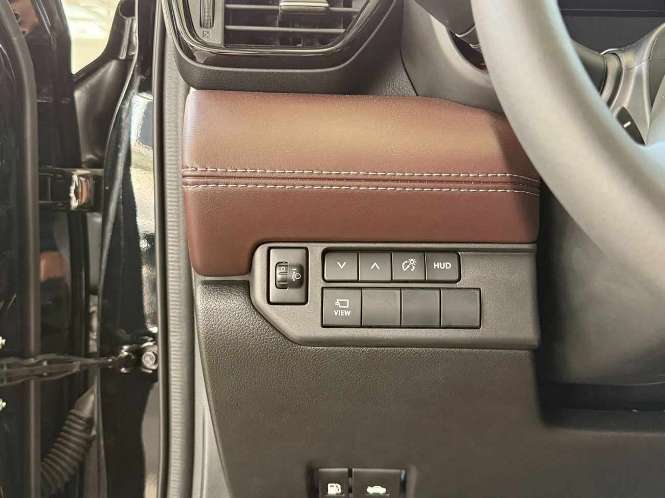 تويوتا أوربان كروزر URBAN CRUISER GLX 1.5 PANORAMA **EXPORT ONLY**التصدير فقط خارج الخليج***