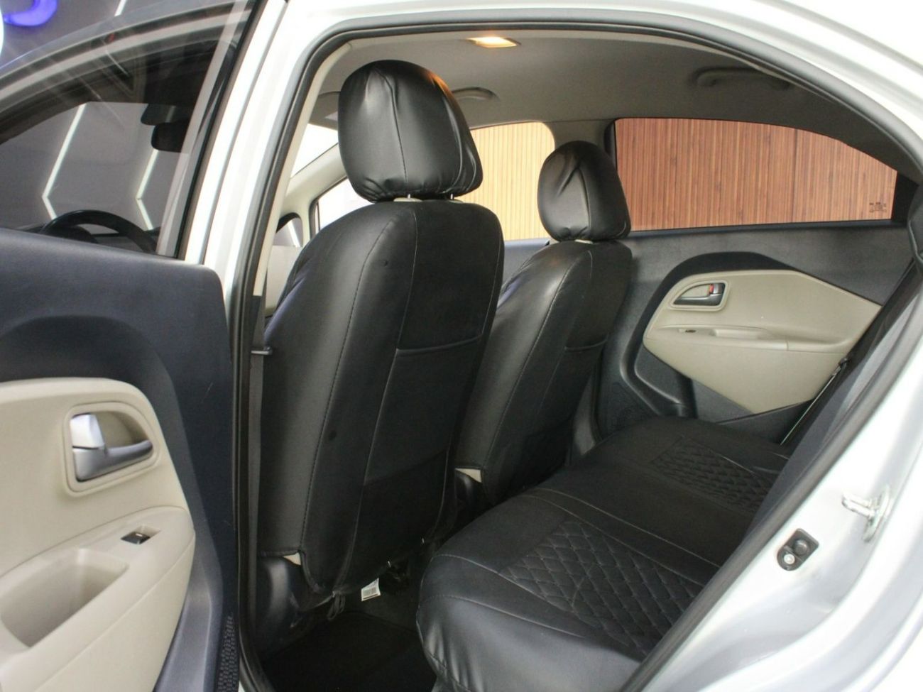 Kia Rio Hatchback | GCC