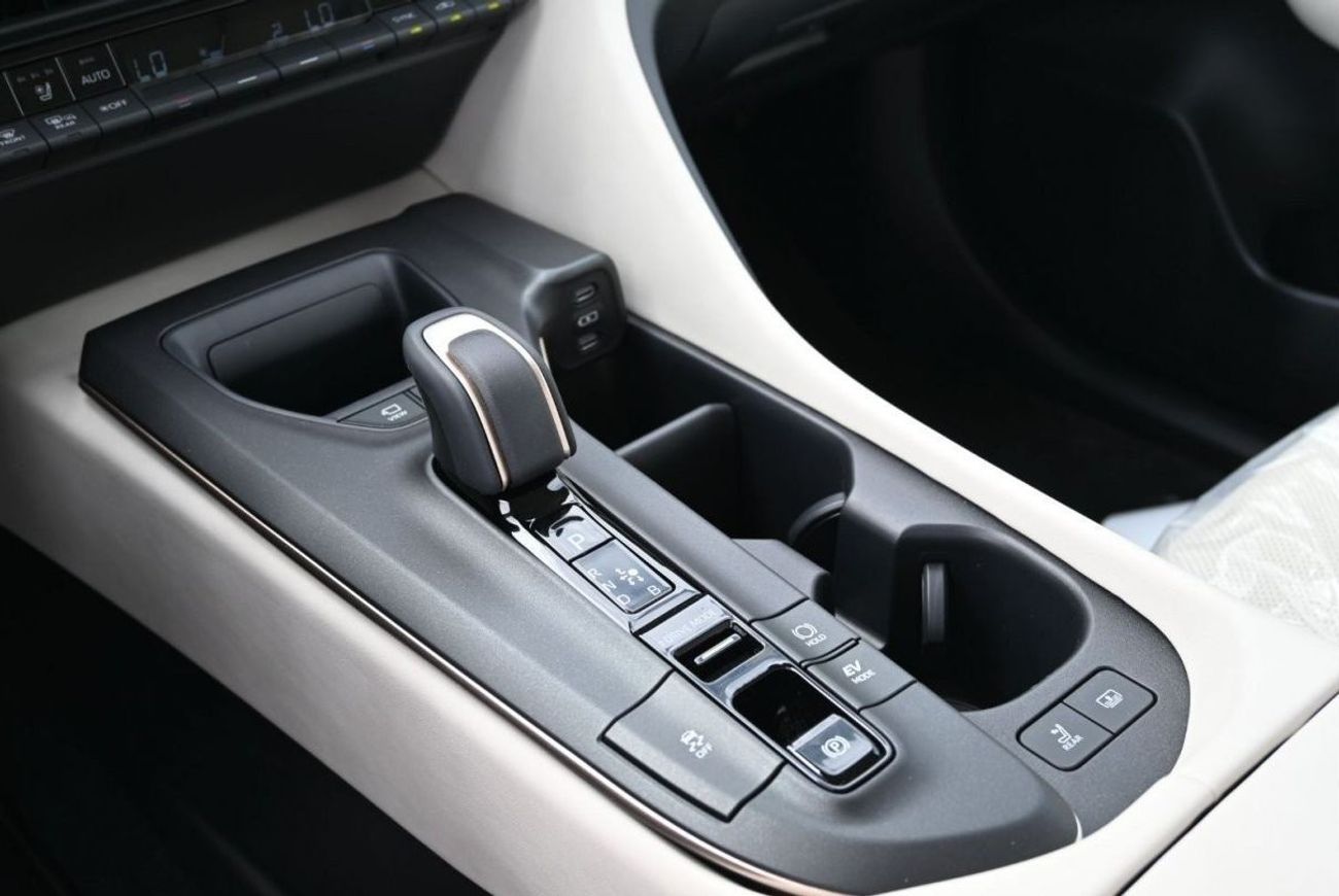 تويوتا كراون Toyota Crown 2.5L Hybrid Model 2023 Color Grey