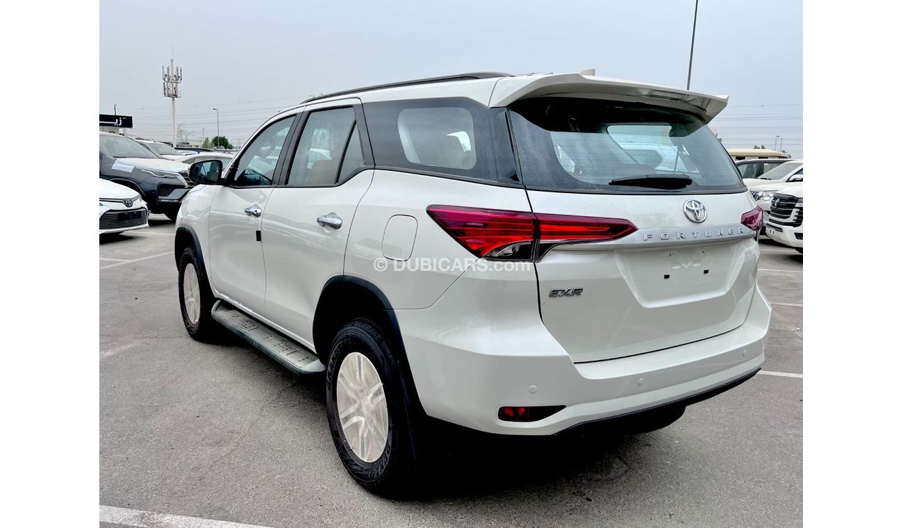 Toyota Fortuner TOYAOTA FORYUNER 2.7 L 4X4 WHITE EXR 2022