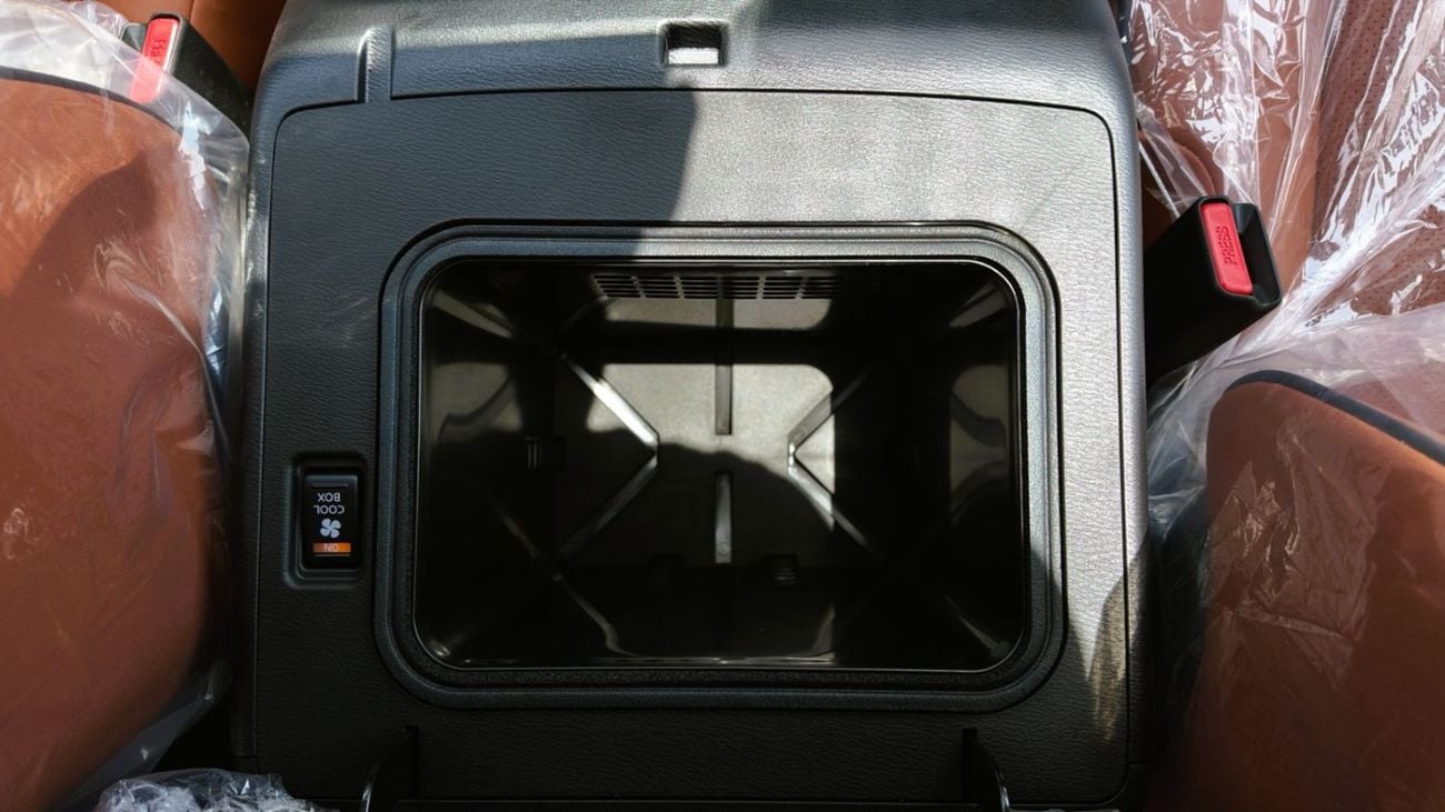 نيسان باترول NISSAN PATROL PLATINIUM V6 2024