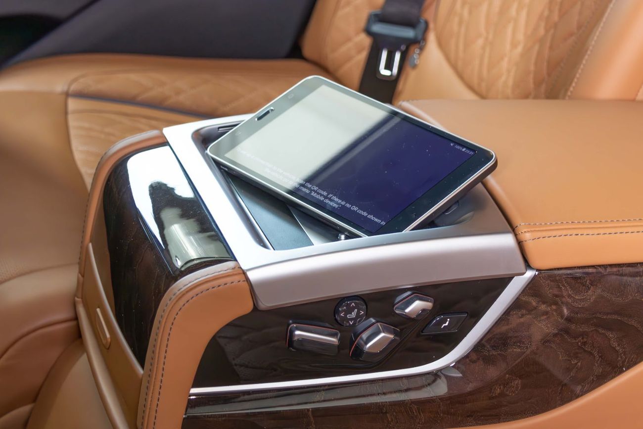 بي أم دبليو 750Li M Sport 4.4L (443 HP)