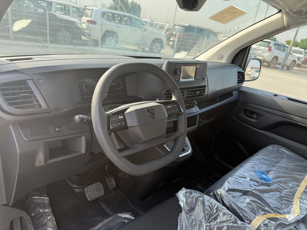 Peugeot Expert 2.0L DIESEL  AUTOMATIC TRANSMISSION ( FOR RE-EXPORT ONLY )