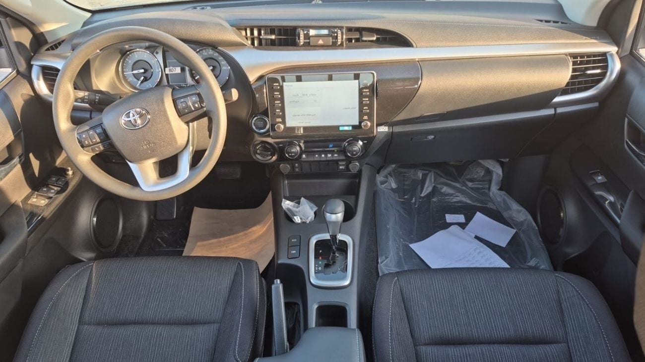 Toyota Hilux SR5 (NON GCC) Hilux Auto Full Option GCC 2025M