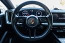 Porsche Cayenne Base