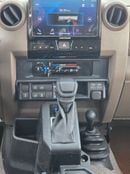 Toyota Land Cruiser 70 LX V6 4.0