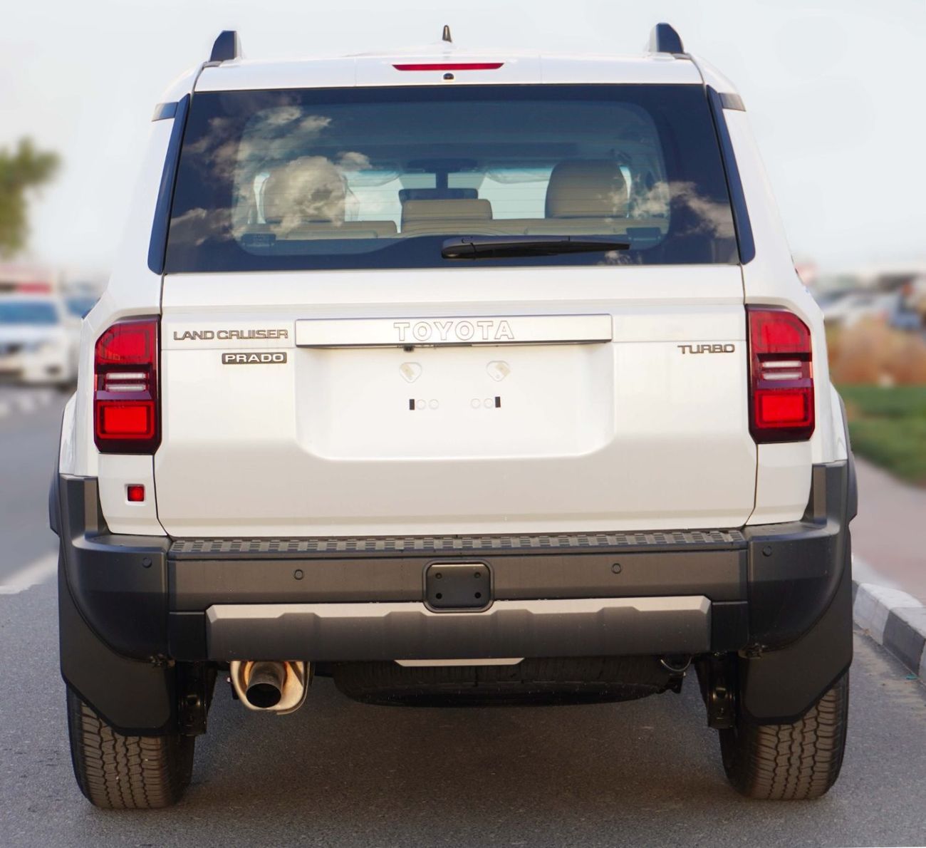 Toyota Prado 2.4L PETROL ALL-ROUNDER (18" AL, 12.3" DA, SUNROOF, LEATHER SEATS)