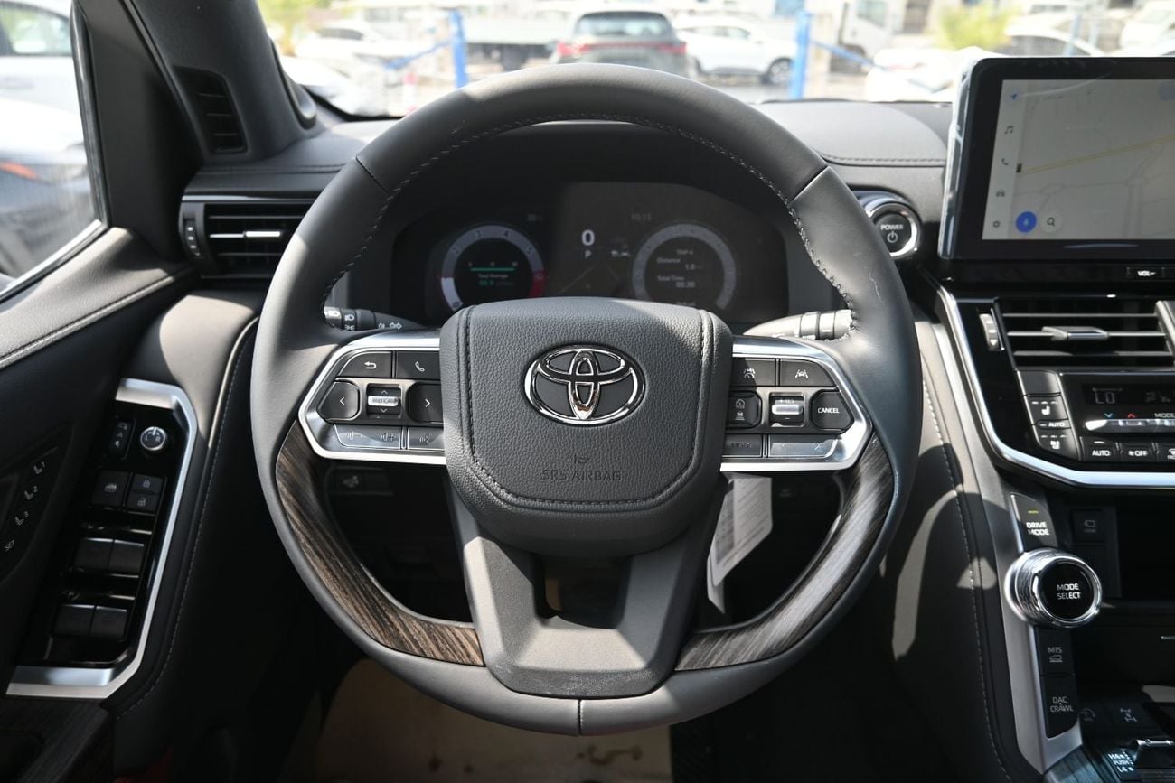 تويوتا لاند كروزر VXR تويوتا لاند كروزر VX-R موديل 2026، محرك هجين V6 سعة 3.5 لتر بشاحن توربيني مزدوج، دفع رباعي، اللون أب