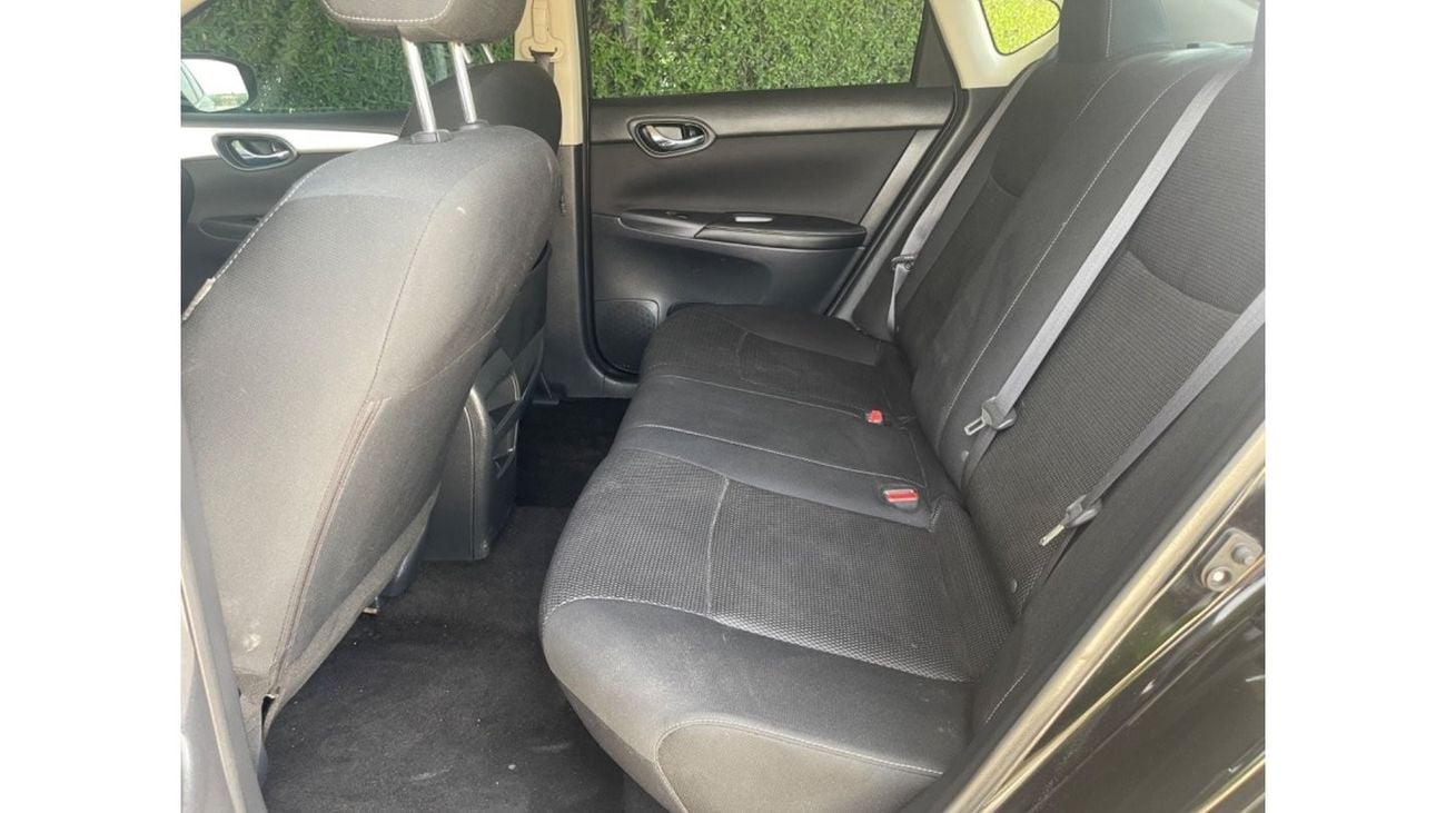 Nissan Sentra Nissan Sentra 2019  L 4 vin: 3N1AB7AP6KY392397( UAS_ SPEC) VERY GOOD CONDITION