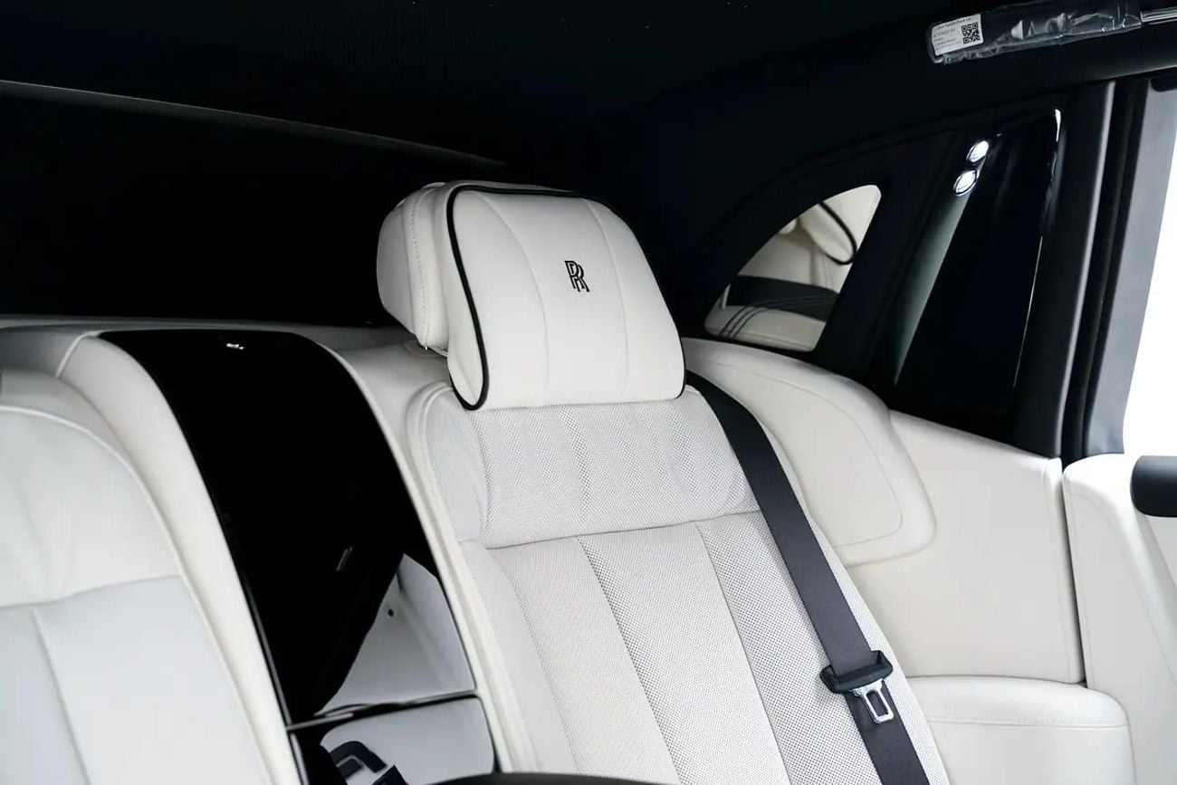 Rolls-Royce Phantom EWB WITH WARRANTY AND SERVICE CONTRACT