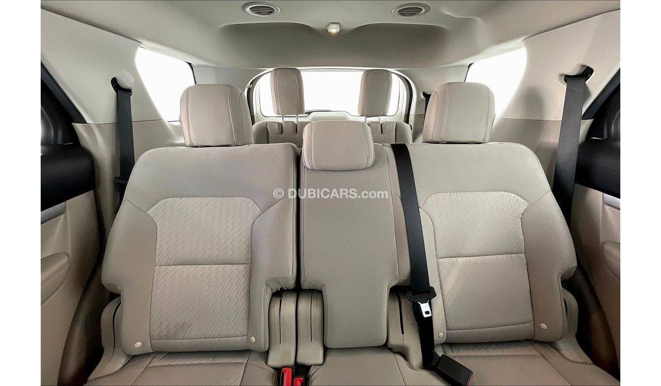 Ford Explorer XL / Standard