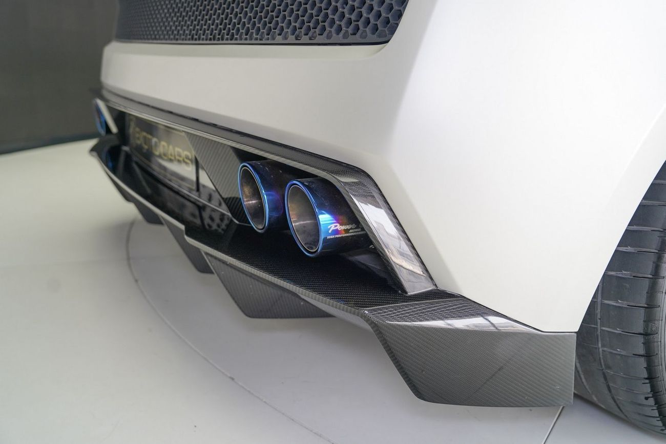 لامبورغيني جاياردو PERFORMANTE SPYDER