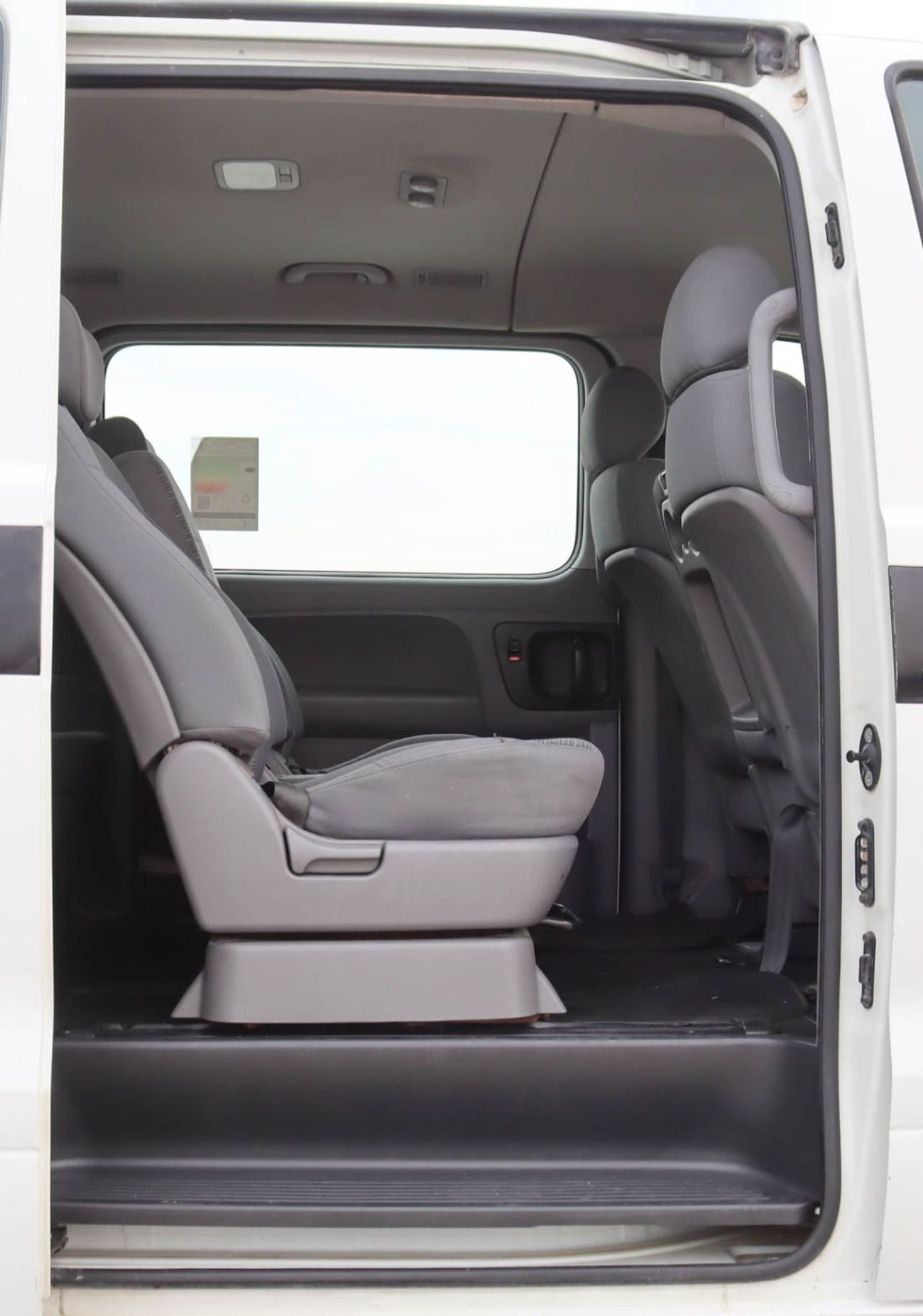 هيونداي H-1 هيونداي H1 2.4 لتر 2020 خليجي بدون حوادث، بحالة ممتازة، 1025 شهرياً