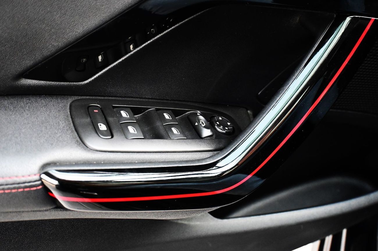 بيجو 208 GT لاين بيجو 208 GT_LINE خليجي 2018 بحالة ممتازة من الداخل والخارج