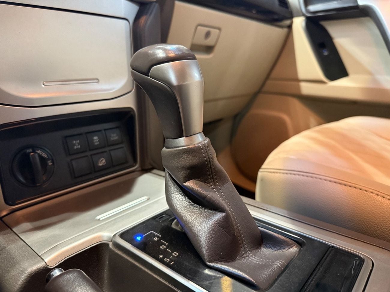 Toyota Prado GXR 4.0L 4WD