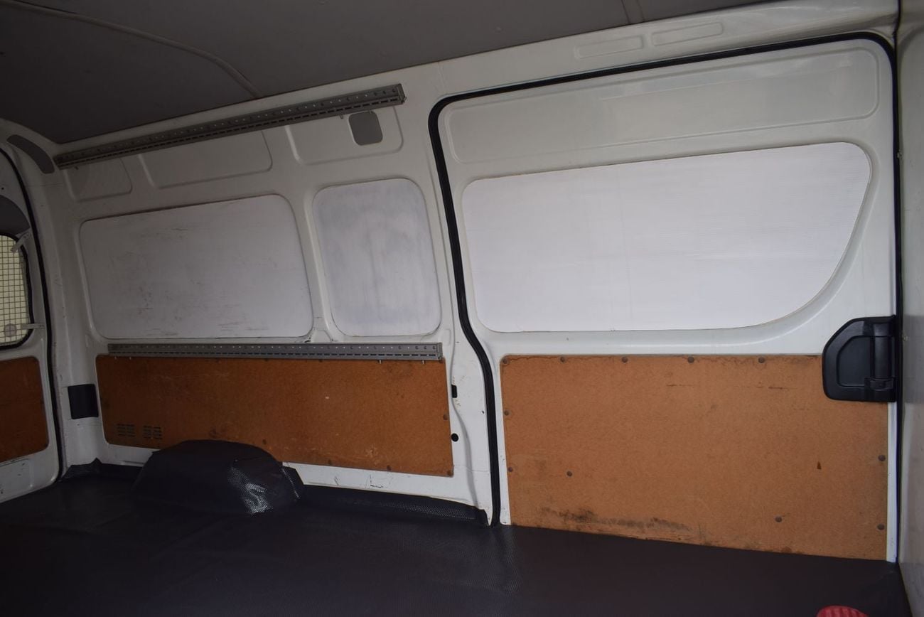 تويوتا هاياس GL - High Roof LWB 2.7L