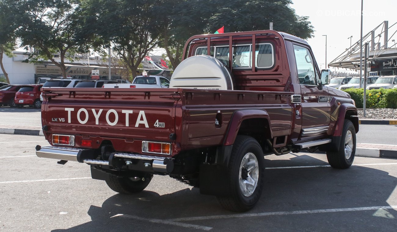 Toyota Land Cruiser Pick Up LX V6