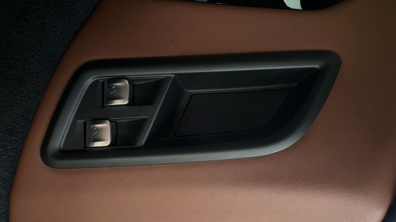 بي أم دبليو X7 xDrive40i Luxury M Sport Package 3.0L