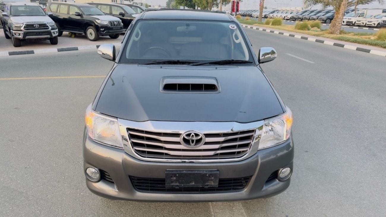 تويوتا هيلوكس -