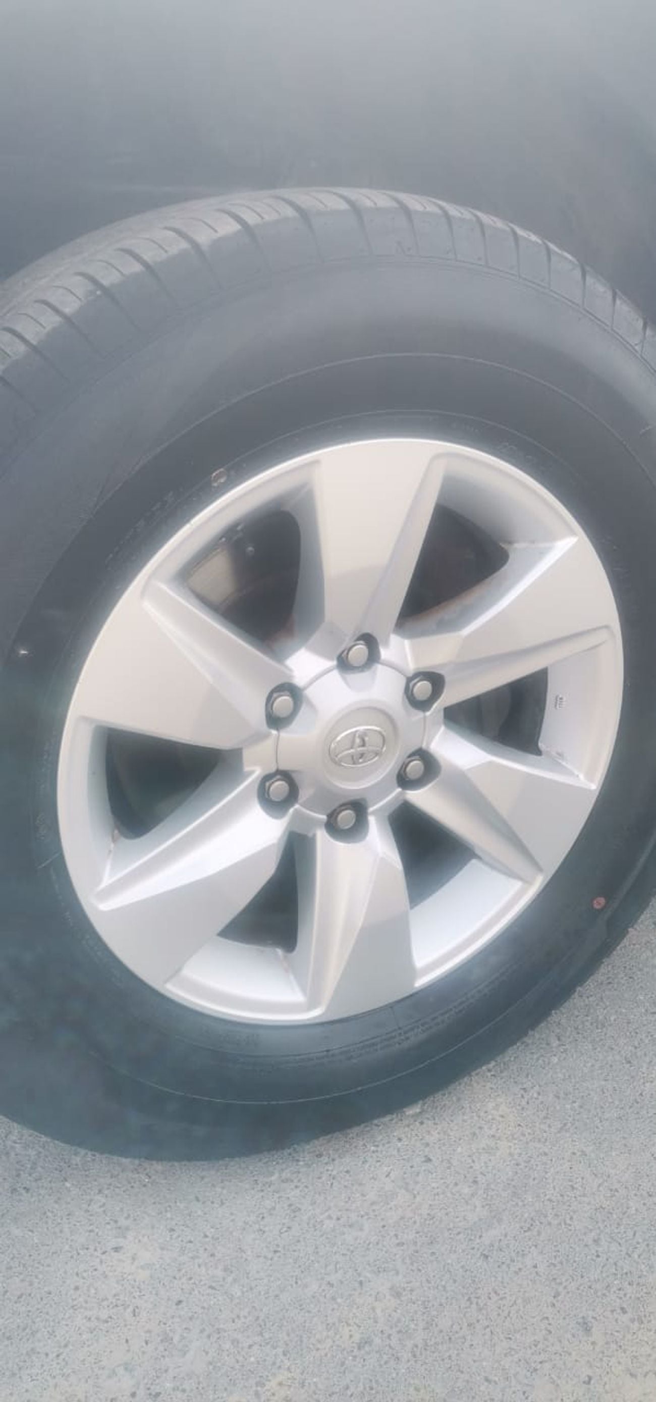 Toyota Prado TXL / 2.7L V4 PETROL / DVD + CAMERA / PWR WITH LEATHER SEATS / REAR A/C ( CODE # 3BA-TRJ150W)