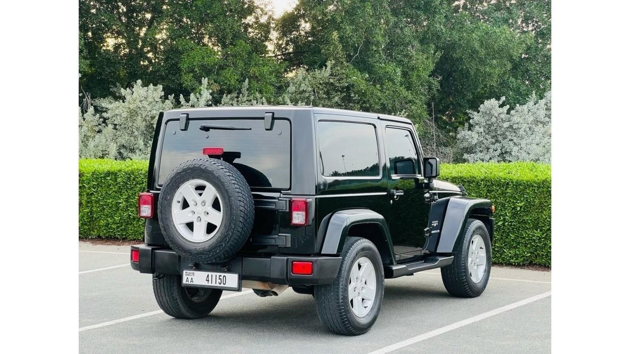 Jeep Wrangler JEEP WRANGLER SAHARA 2016 GCC ORGINAL PAINT