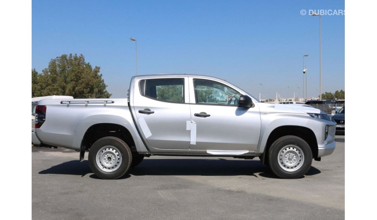 Mitsubishi L200 DIESEL - 2.4L -  DOUBLE CABIN - 4X4 - 5MT - POWER LOCKS AND POWER WINDOWS - EXPORT ONLY