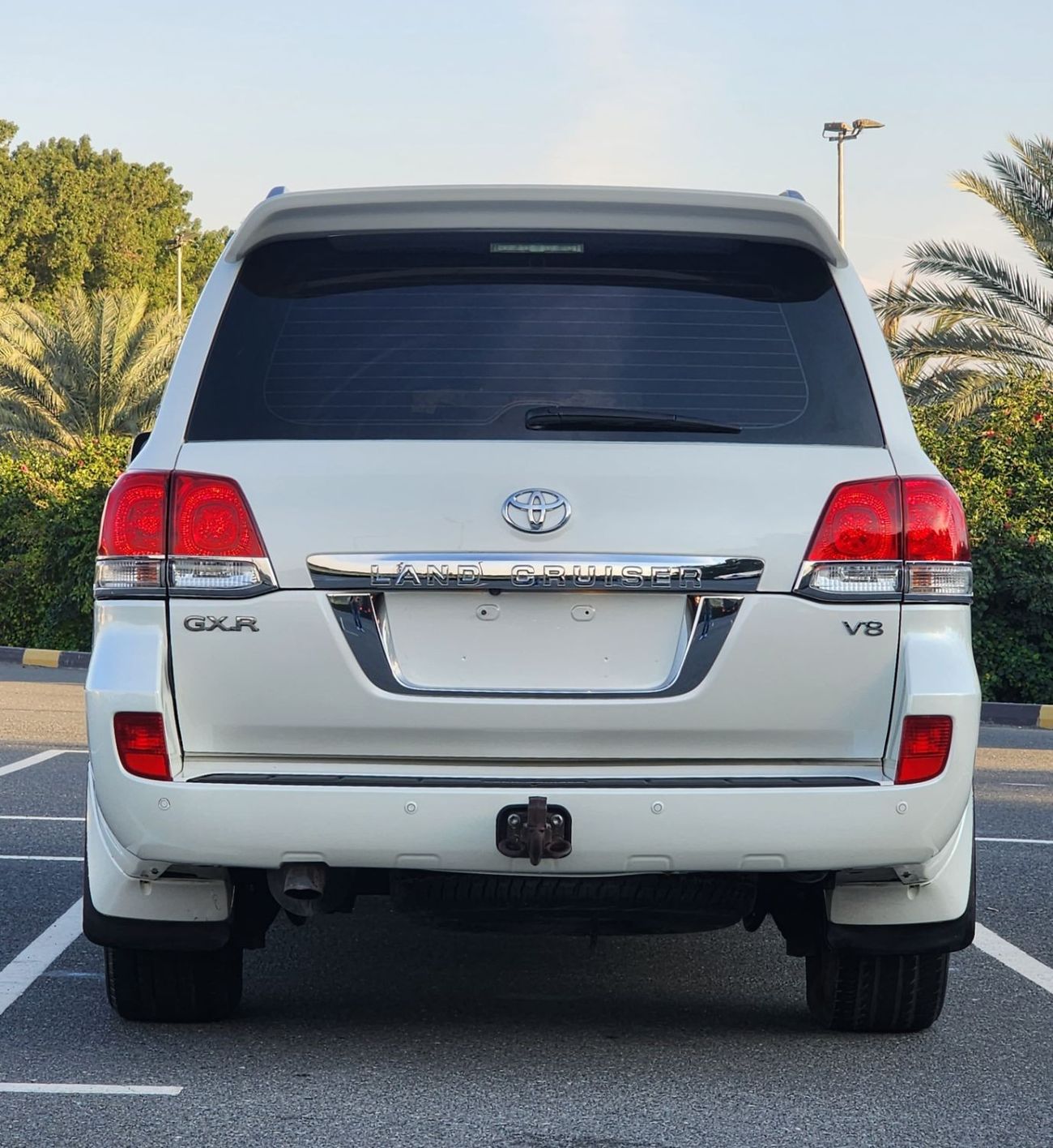 تويوتا لاند كروزر GX.R V8 full options