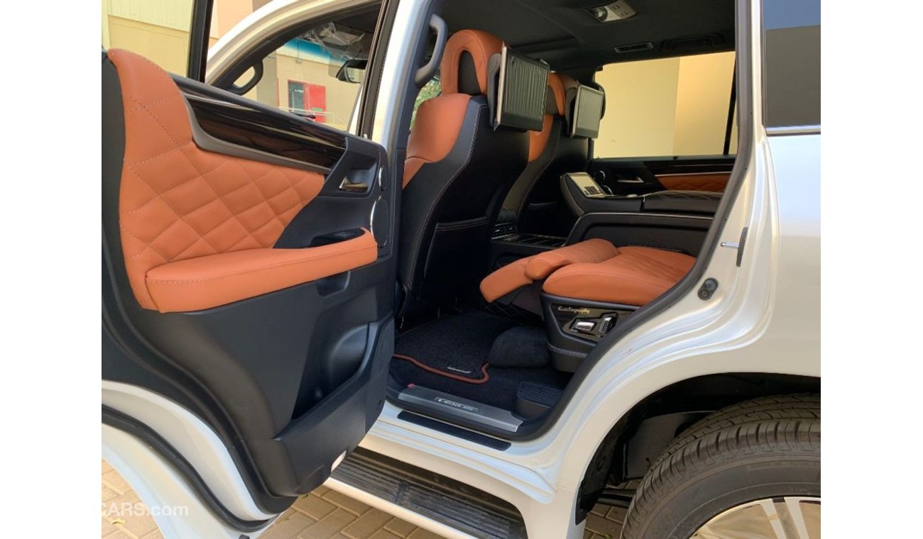 لكزس LX 570 Super Sport 5.7L Petrol Full Option with MBS Autobiography Massage Seat(Export Only)