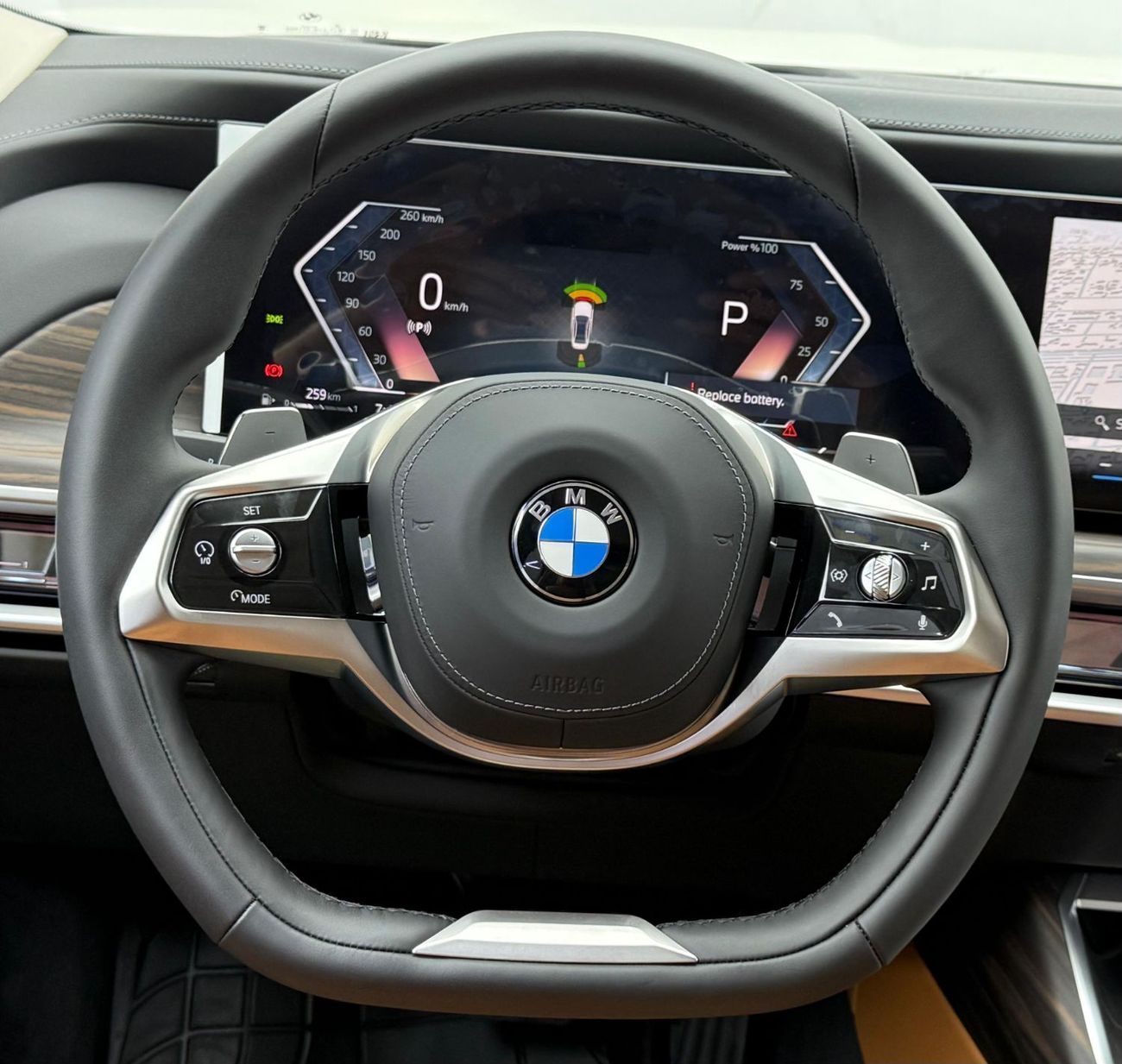 بي أم دبليو 735i *Brand New* 2025 BMW 735i Exclusive Pure, 2030 BMW Warranty + Service Pack, Delivery Kms, GCC