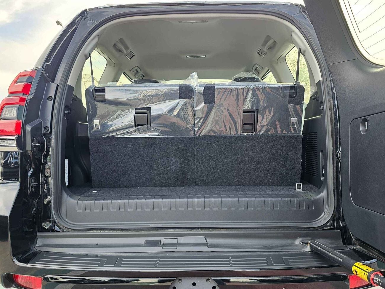 Toyota Prado VX-E, 4.0L V6 PETROL, DRIVER POWER SEATS / SUNROOF / AUTO A/C (CODE # PSR40VXED)