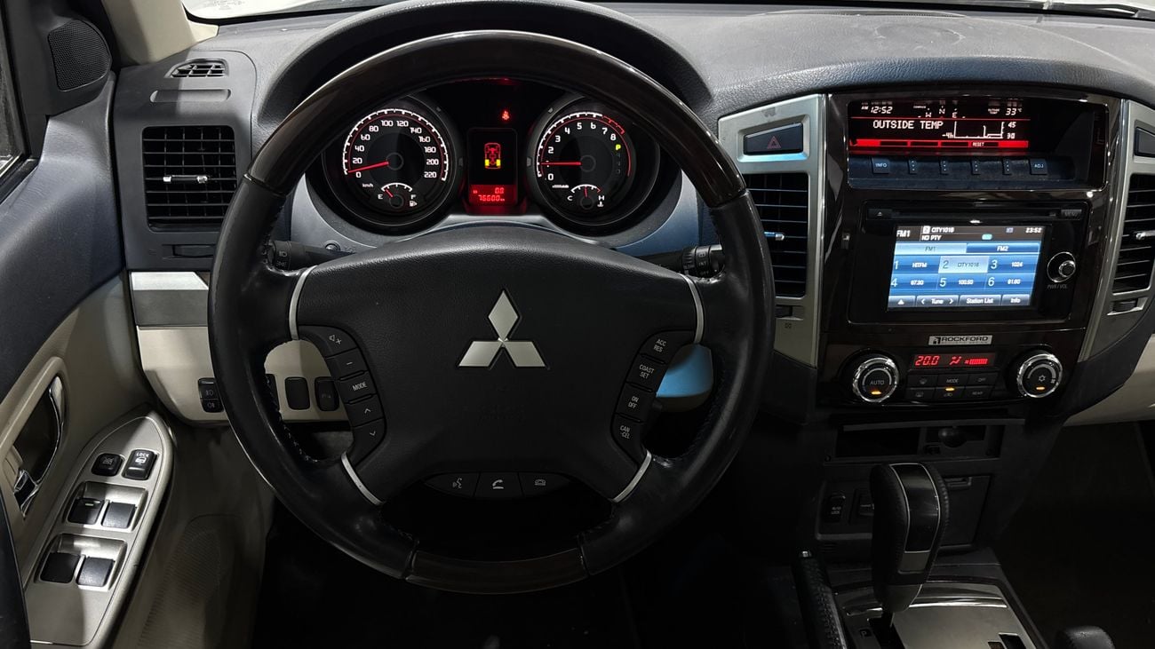 ميتسوبيشي باجيرو 2018 GLS HIGHLINE | AED 1030/Month | 0 DP | 30 Day Return | Warranty | Service History