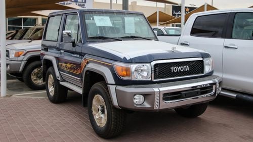 Toyota Land Cruiser 71 HARDTOP SHORT WHEEL BASE V6 4.0L PETROL 5 SEAT MANUAL TRANSMISSION