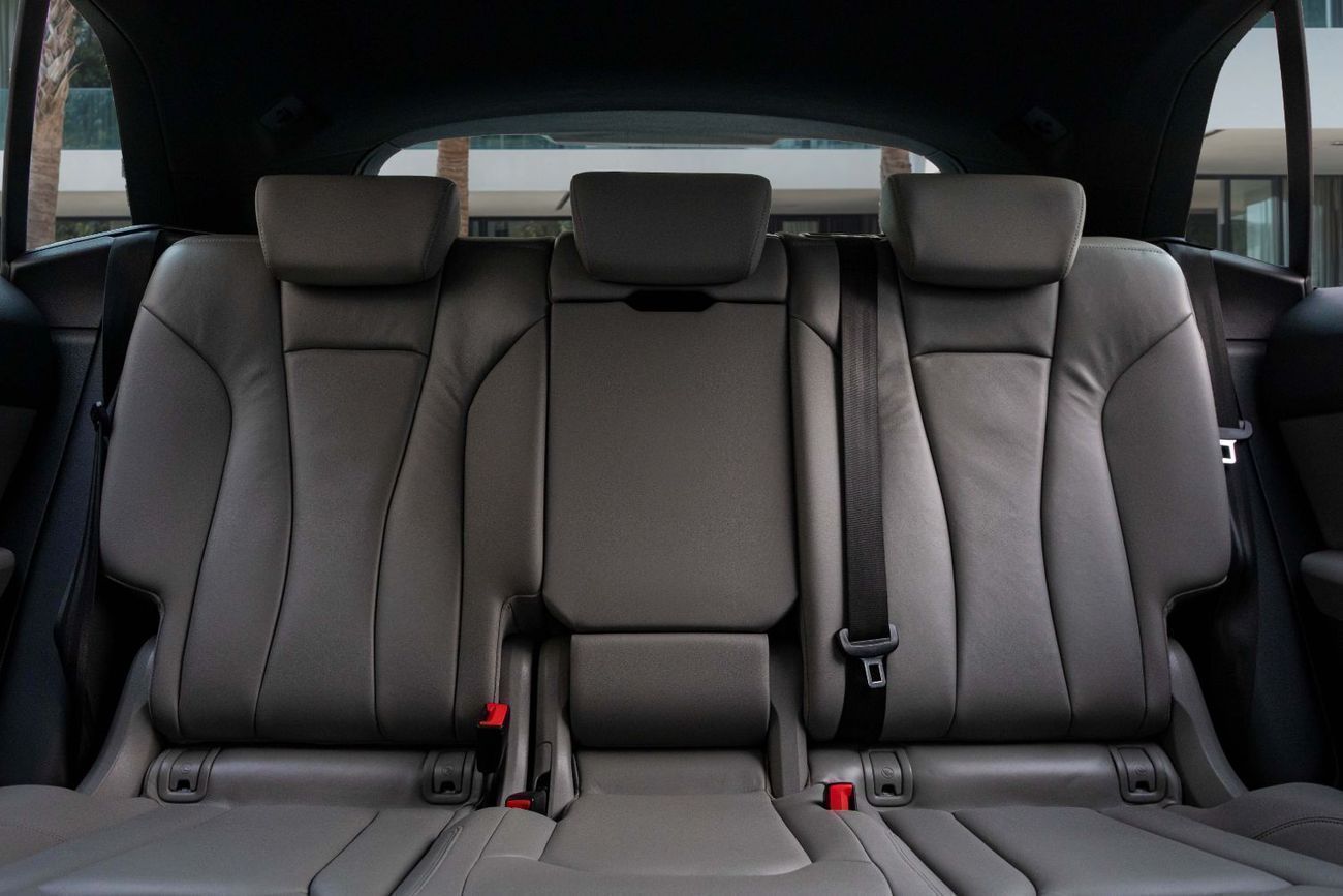 أودي Q8 Audi Warranty | Full Audi History | S-Line | 0% Downpayment | 3,329 P.M